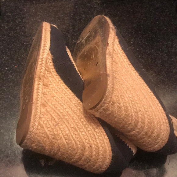 Tory Burch limited Edition Sandals - Picture 7 of 8